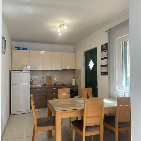 3 Majba Apartament *
