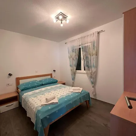 Apartman 3 Majba *